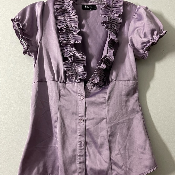 Cute blouse - Picture 1 of 2